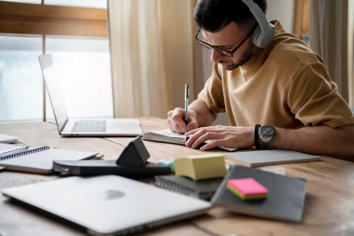 equilibrando-estudos-e-trabalho-estratégias-para-saúde-mental