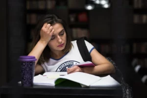 culpa-de-descansar-na-faculdade-universidade
