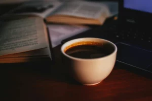 saiba-como-estudar-com-foco-sem-depender-do-café